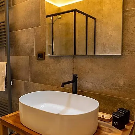 Hotell The Vinum Ortona
